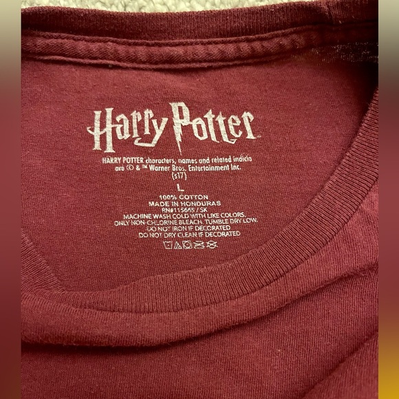 HARRY POTTER Gryffindor Universal Theme Park T-shirt size L - Picture 3 of 10